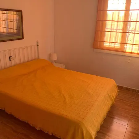 Ideal Familias Con Jardin Grande Y Piscina Privada *