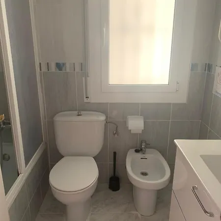 펜션 Ideal Familias Con Jardin Grande Y Piscina Privada *